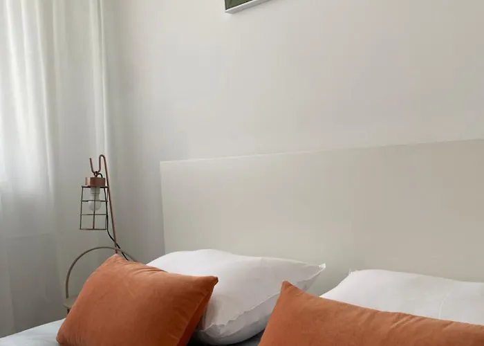 Przy Ogrodzie Botanicznym - Niemcewicza